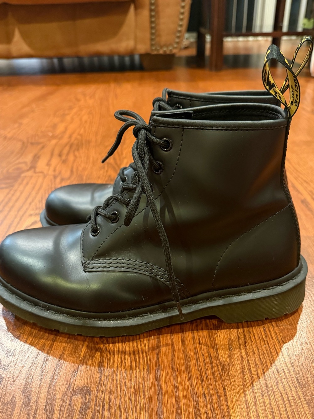 Dr. Martens Black Leather Lace-Up Boots Men’s Size 9